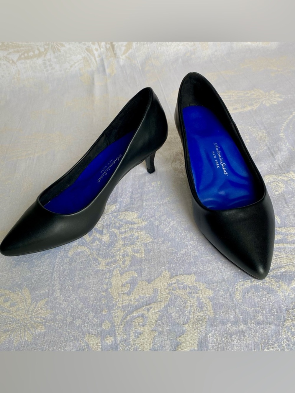 Antonia Saint NY Heels Vicki Classic